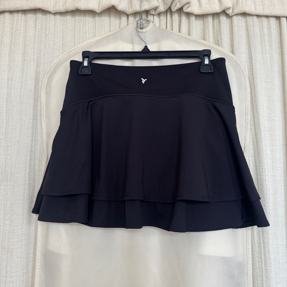 High-Waisted Black Flared Workout Skort - Picture 2 of 10